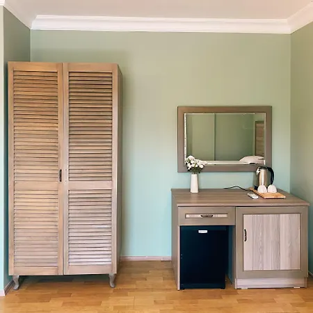 Oda ve Kahvaltı Limon *